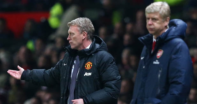 Wenger bảo vệ David Moyes: 'Cho anh ta thời gian!'
